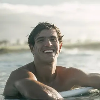 Gabriel Benetton, professional wave kitesurfer from Brazil – portrait