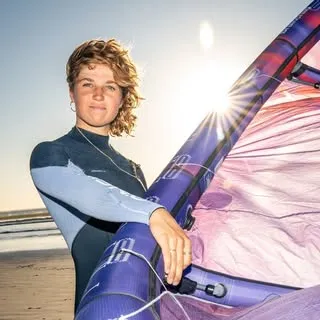 Pippa van Iersel, professional Big Air kitesurfer from Netherlands – portrait