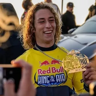 Jamie Overbeek, professional Big Air kitesurfer from Netherlands – portrait