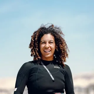 Sarah Sadek, professional Big Air kitesurfer from Egypt – portrait