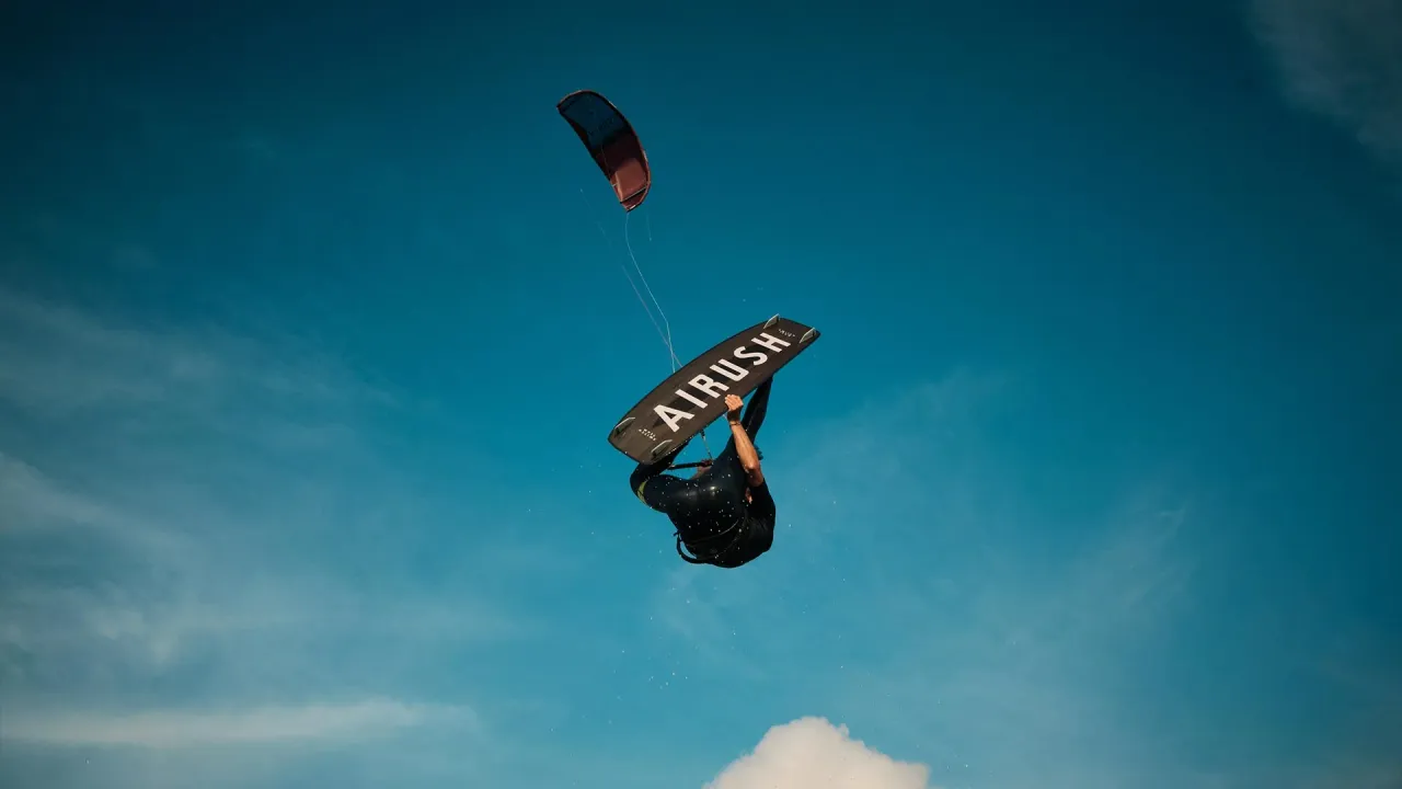 Airush Switch Team prancha de kitesurf — foto oficial do produto